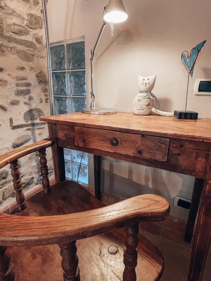 Talking Stones Bed & Breakfast Dolceacqua Bagian luar foto