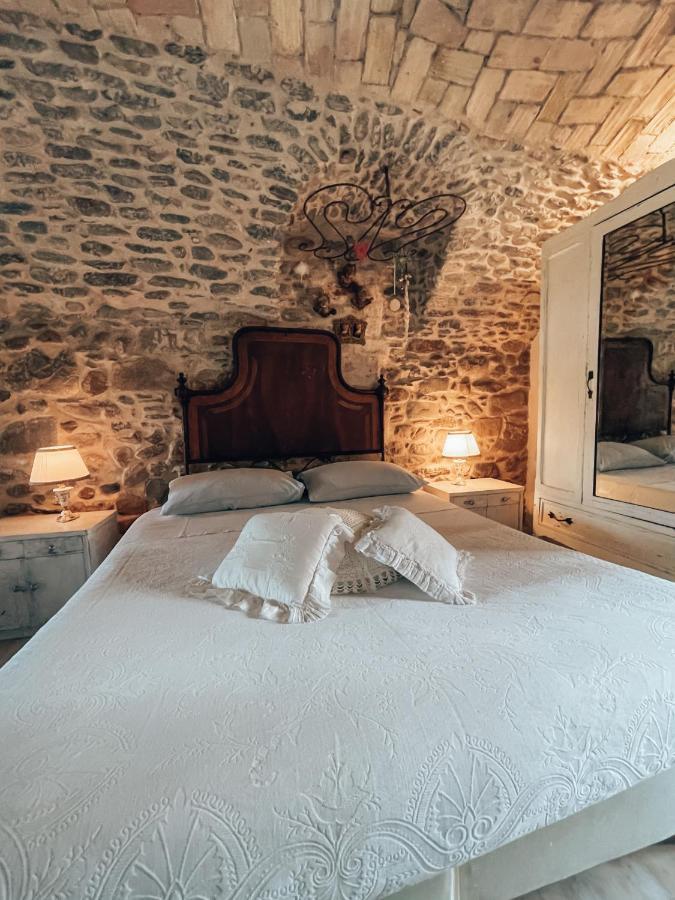 Talking Stones Bed & Breakfast Dolceacqua Bagian luar foto