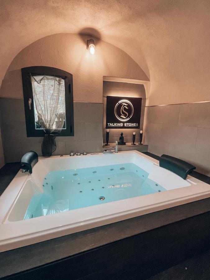 Talking Stones Bed & Breakfast Dolceacqua Bagian luar foto