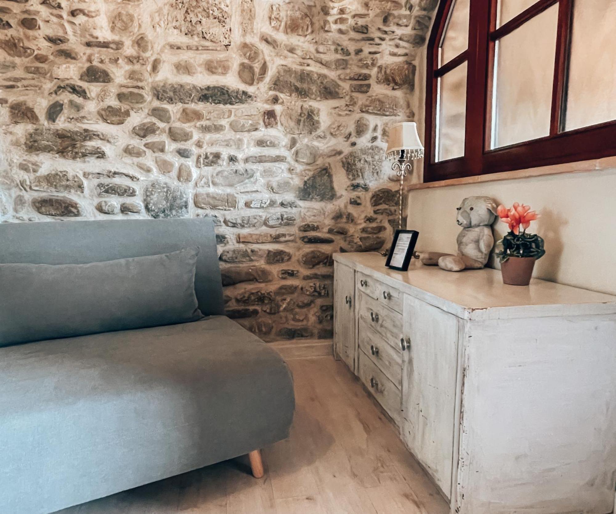 Talking Stones Bed & Breakfast Dolceacqua Bagian luar foto