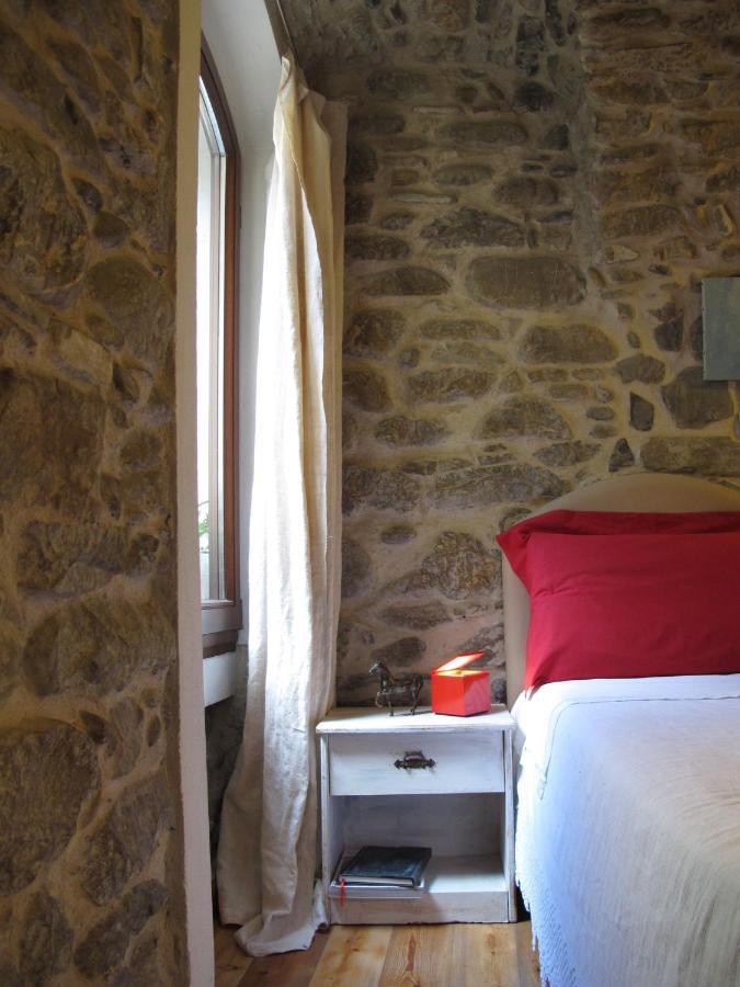 Talking Stones Bed & Breakfast Dolceacqua Bagian luar foto