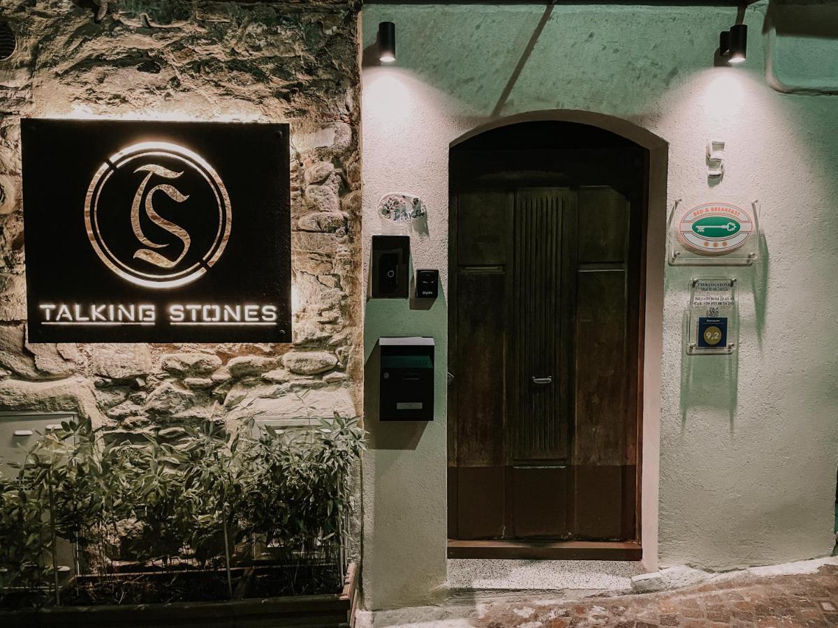 Talking Stones Bed & Breakfast Dolceacqua Bagian luar foto