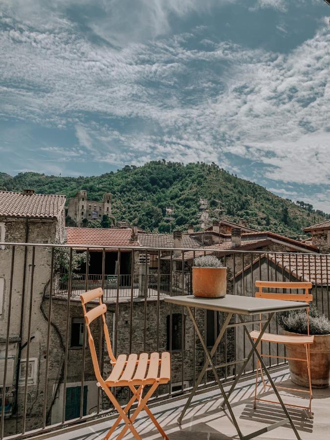 Talking Stones Bed & Breakfast Dolceacqua Bagian luar foto