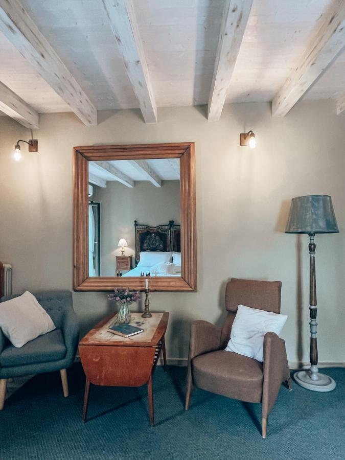 Talking Stones Bed & Breakfast Dolceacqua Bagian luar foto
