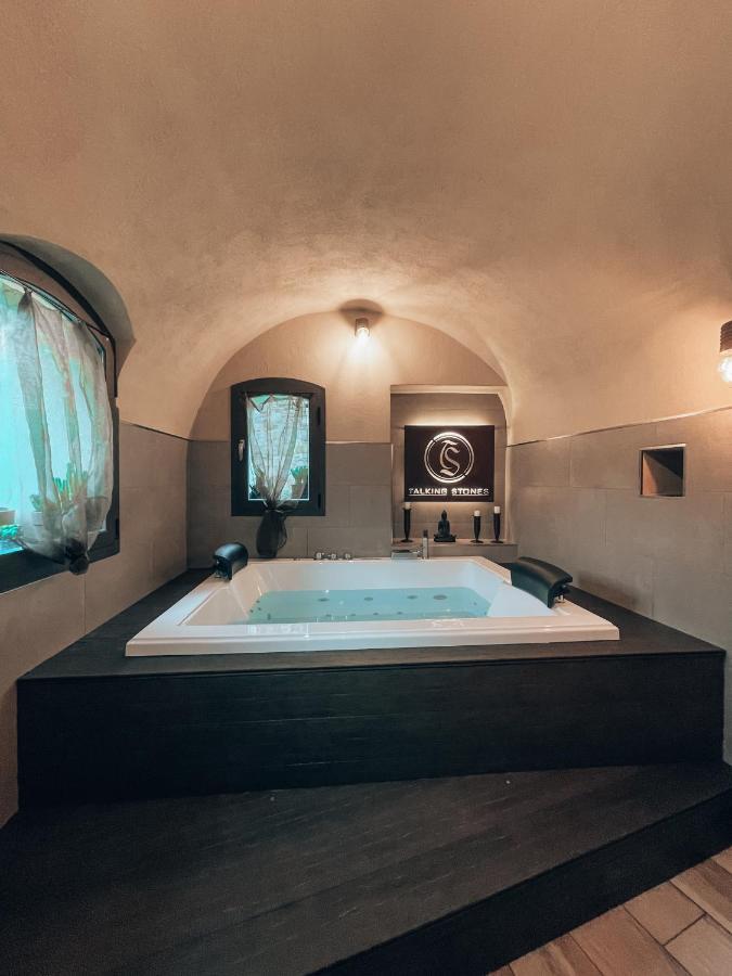 Talking Stones Bed & Breakfast Dolceacqua Bagian luar foto