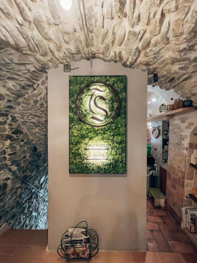 Talking Stones Bed & Breakfast Dolceacqua Bagian luar foto