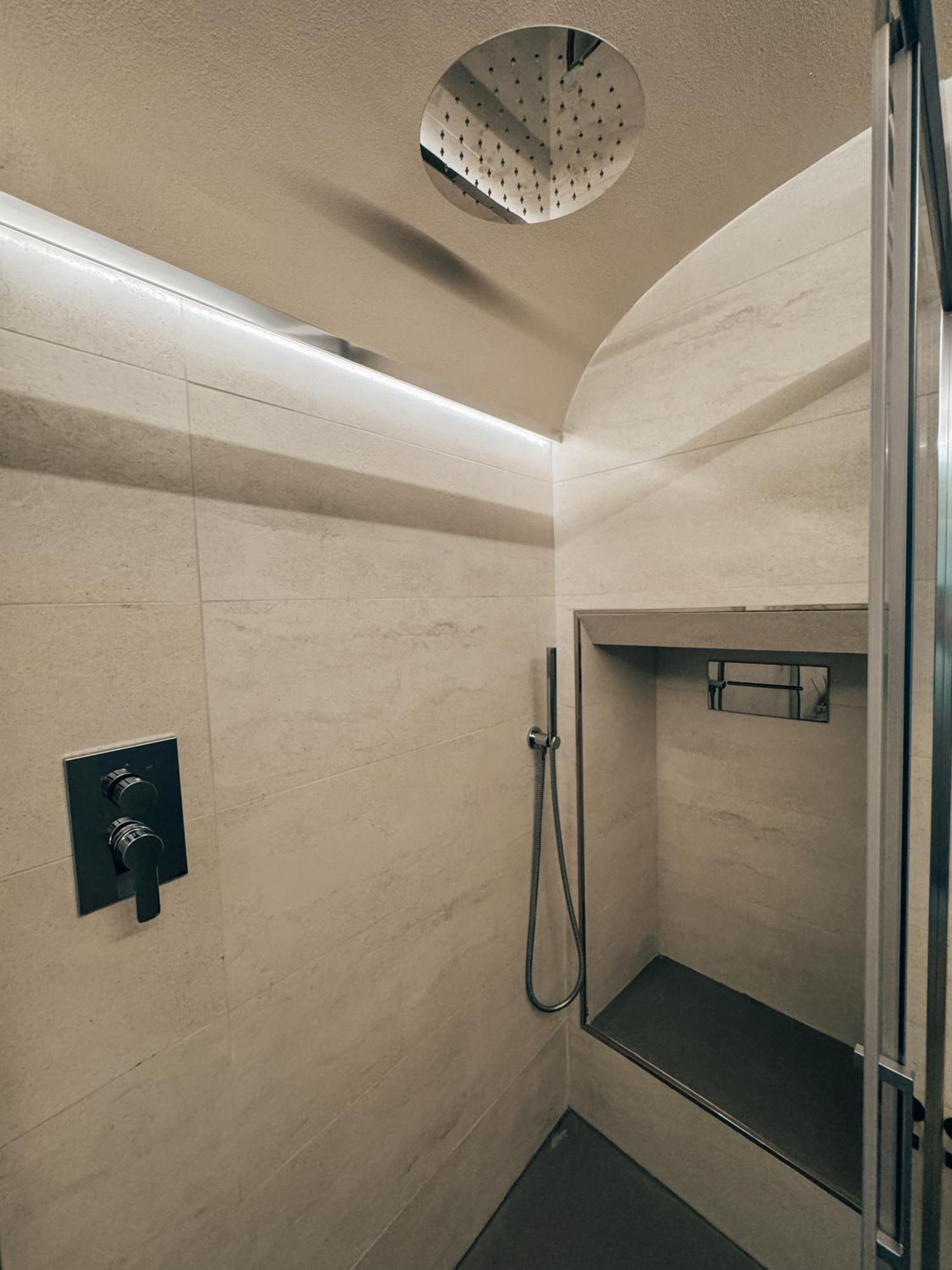 Talking Stones Bed & Breakfast Dolceacqua Bagian luar foto