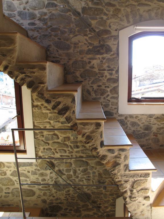 Talking Stones Bed & Breakfast Dolceacqua Bagian luar foto