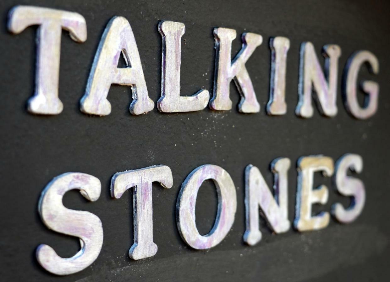 Talking Stones Bed & Breakfast Dolceacqua Bagian luar foto